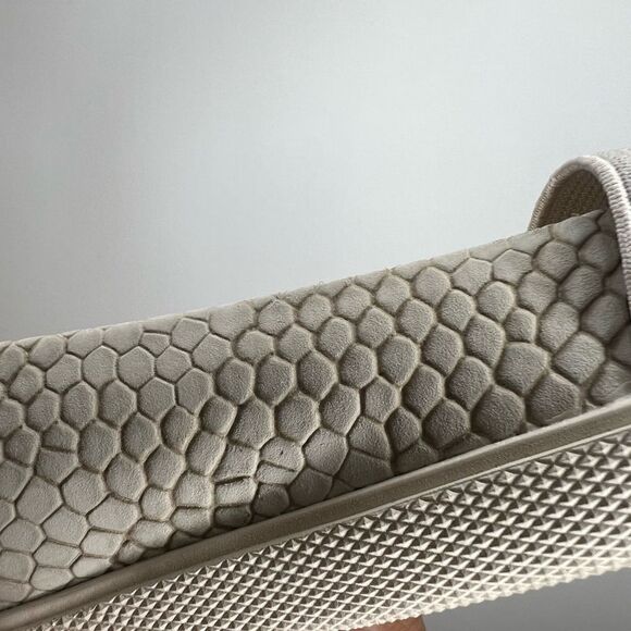 Jones New York Cream Hannah Croc Embossed Casual Slip On Shoes Size 7 - Picture 12 of 16